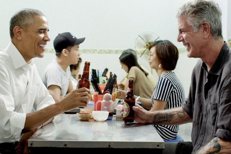 Le président Obama et le chef Anthony Bourdain ont un jour mangé du bun cha au Hang Manh lors de leur visite à Hanoï, au Vietnam.