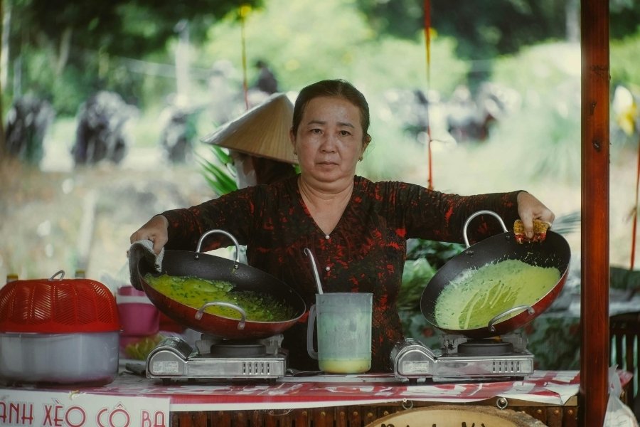L'un des meilleurs plats de Ho Chi Minh-Ville est le banh xeo, que l'on trouve dans les stands de nourriture de rue.